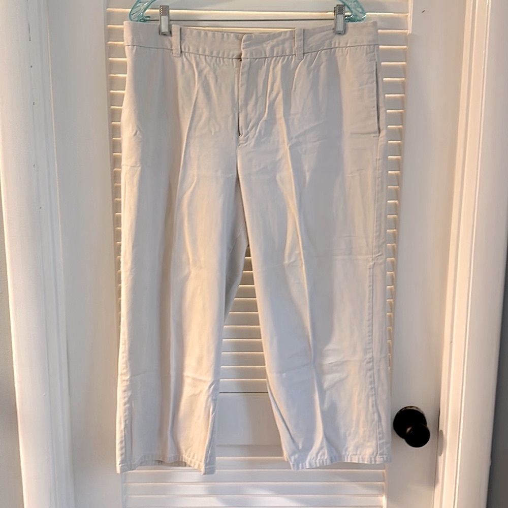 GAP Capri Khaki Pants, Size 16